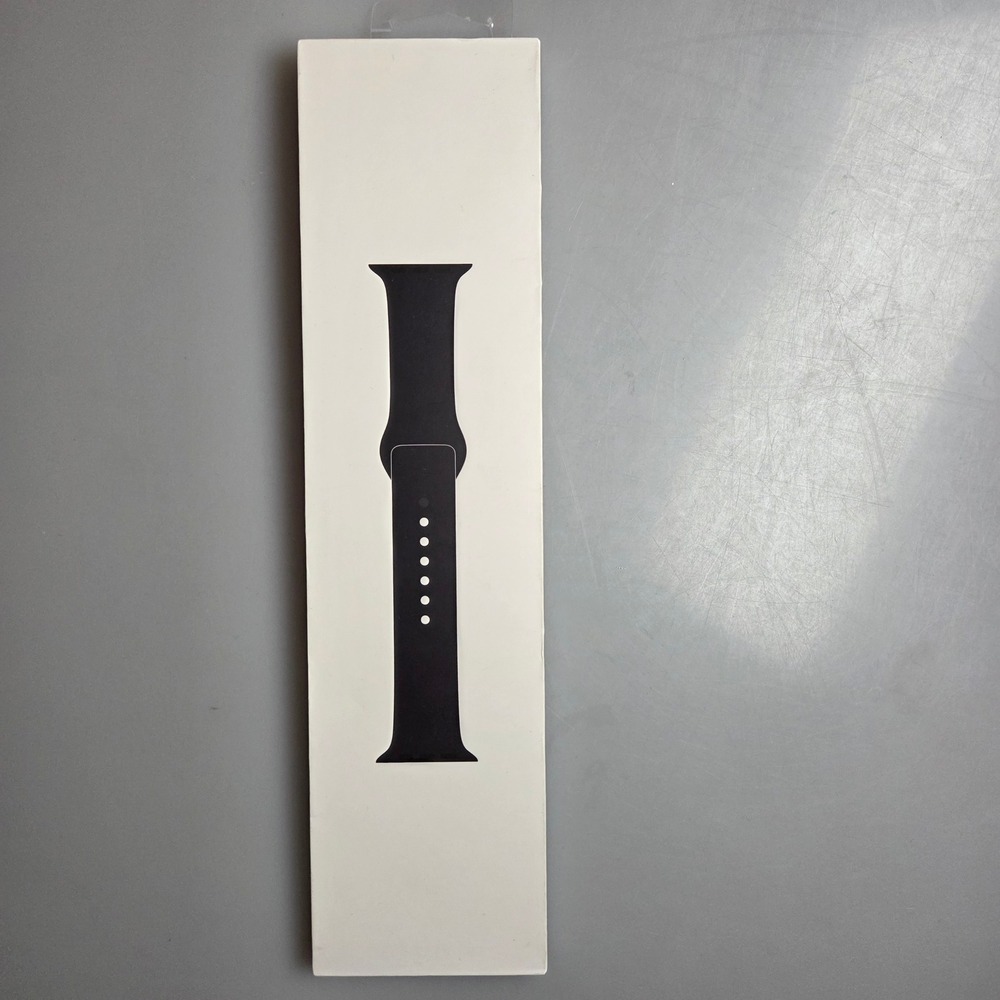 Apple Watch 40mm Black Sport Band Space Black Stainless Steel Pin MTP62AM/A NEW